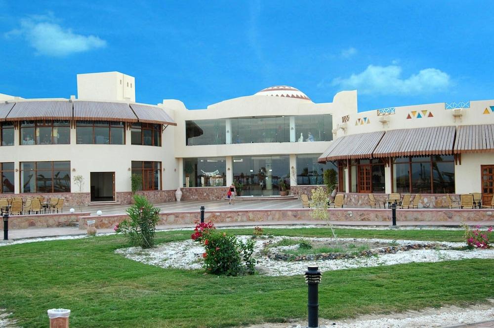 Bliss Nada Beach Resort Marsa Alam Esterno foto